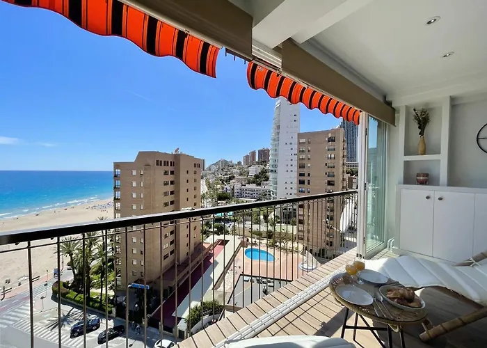 Poniente Beach Modern Apartment